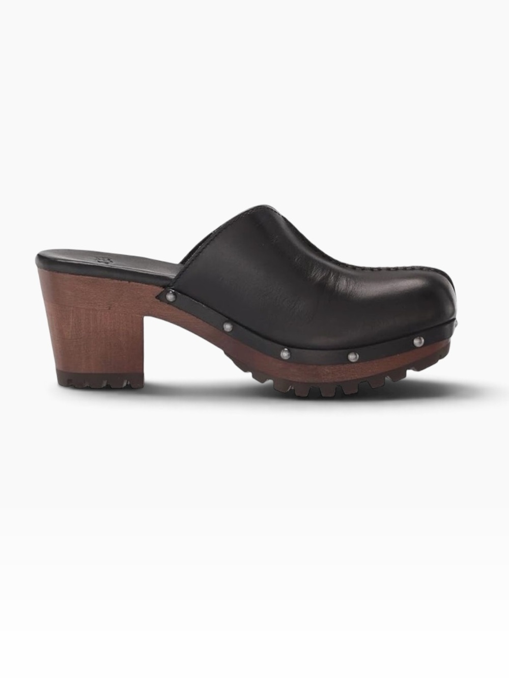 UGG Judith Women’s Black Leather Platform Nailhead Studded Clogs Size 7
